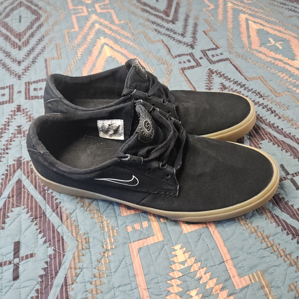 Nike SB‎ Shane